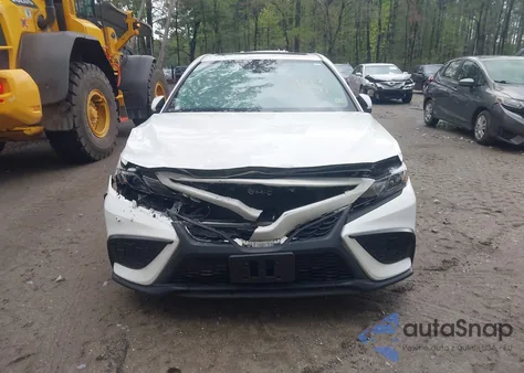 2023 Toyota Camry Se Awd z USA, uszkodzony, nr VIN 4T1G11BK5PU104580